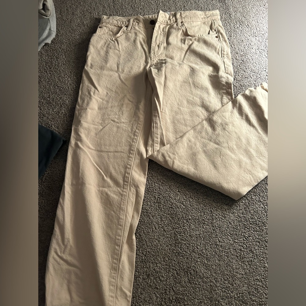 Low rise, straight leg/baggy urban outfitters pants.